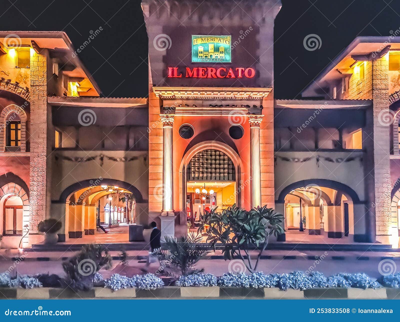 Il Mercato Shopping Center
